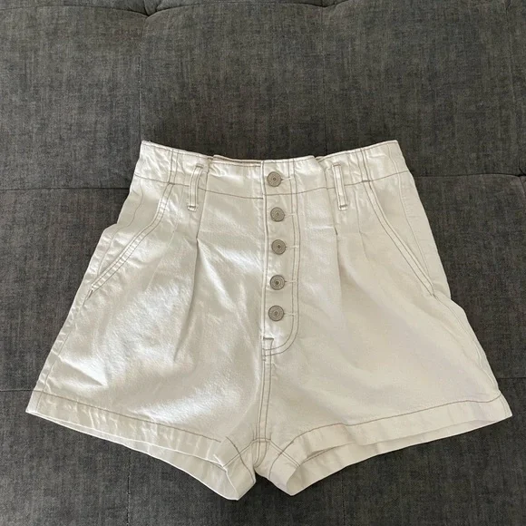 I’m selling them because they don’t fit me anymore. - Picture 1 of 4